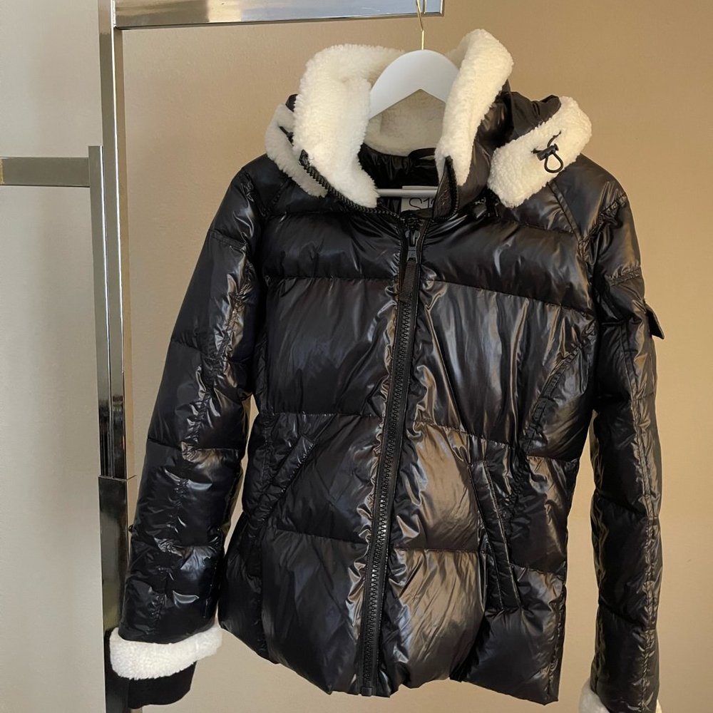 NWT S13 Women's Black Faux-Sherpa Puffer Coat w/ Removable Hood. L but Fits M